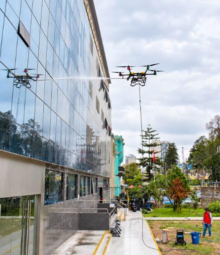 Drone Sky Wash en Fachada de Vidrio