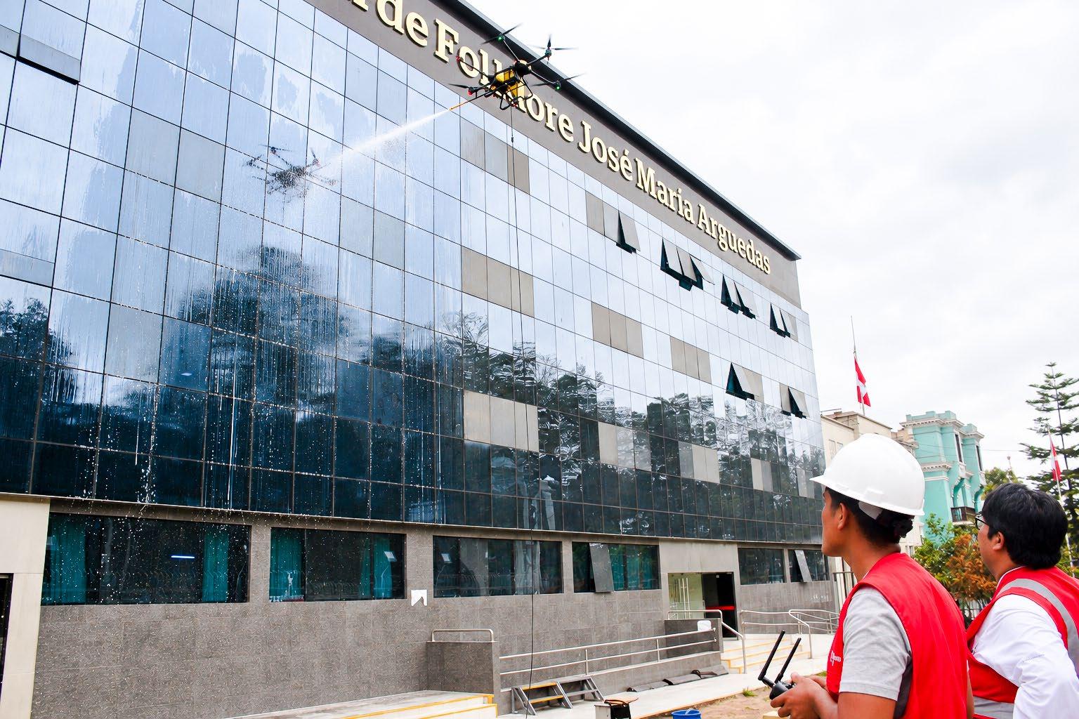 Operadores Pilotos e Ingeniero de Seguridad