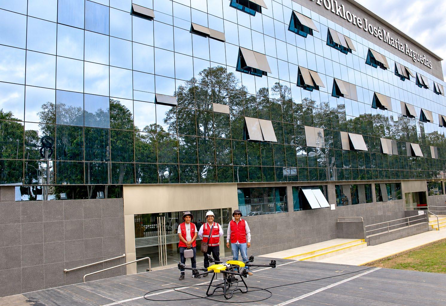 Equipo Técnico de Campo Sky Wash INFRATEK